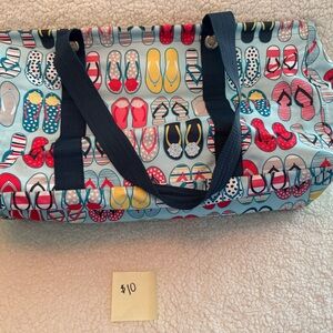 Thirty-One Flip Flop Pattern Tote with Navy Handles